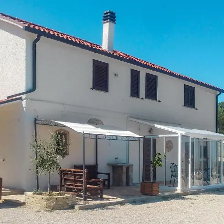 Intensivo-elegante By Interhome Cologna (Teramo)